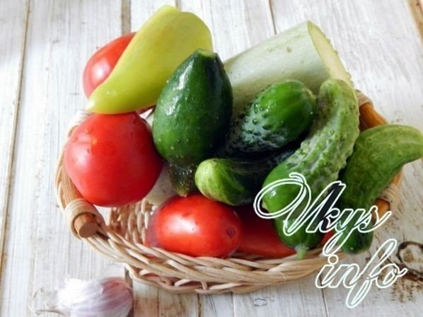 Набор овощной помидоры и огурцы