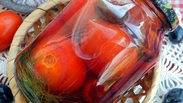 Сливы маринованные с томатами