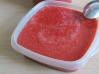 Красная смородина перетертая с сахаром замороженная